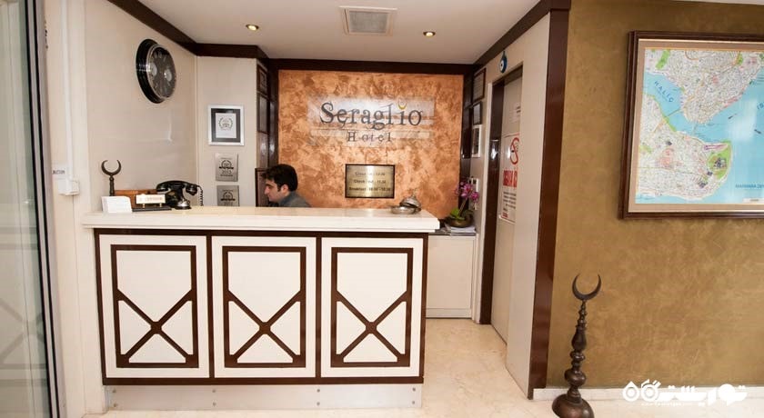 میز پذیرش هتل سراگلیو